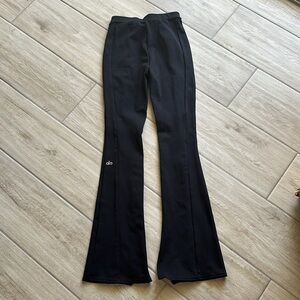 ALO Yoga High-Waist 7/8 Zip It Flare Legging size XS